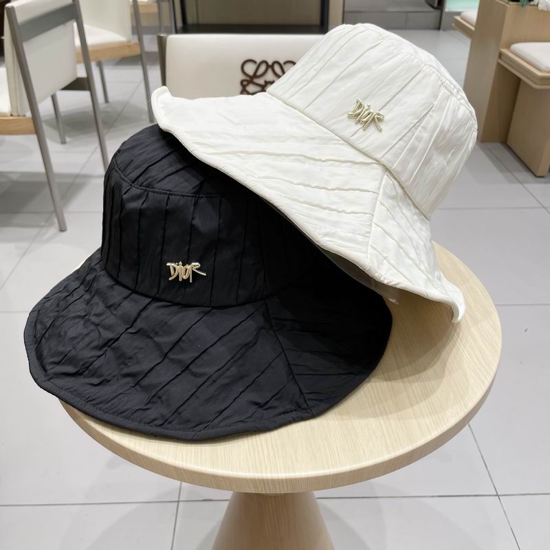 Dior hat 062723
